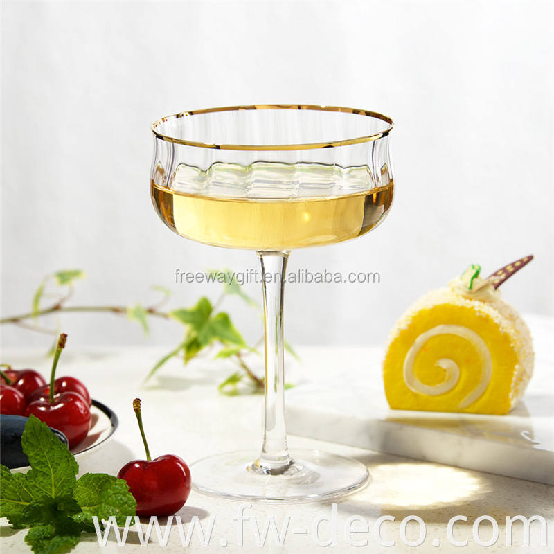 Factory price Clear Rib Wine Glass with gold rim